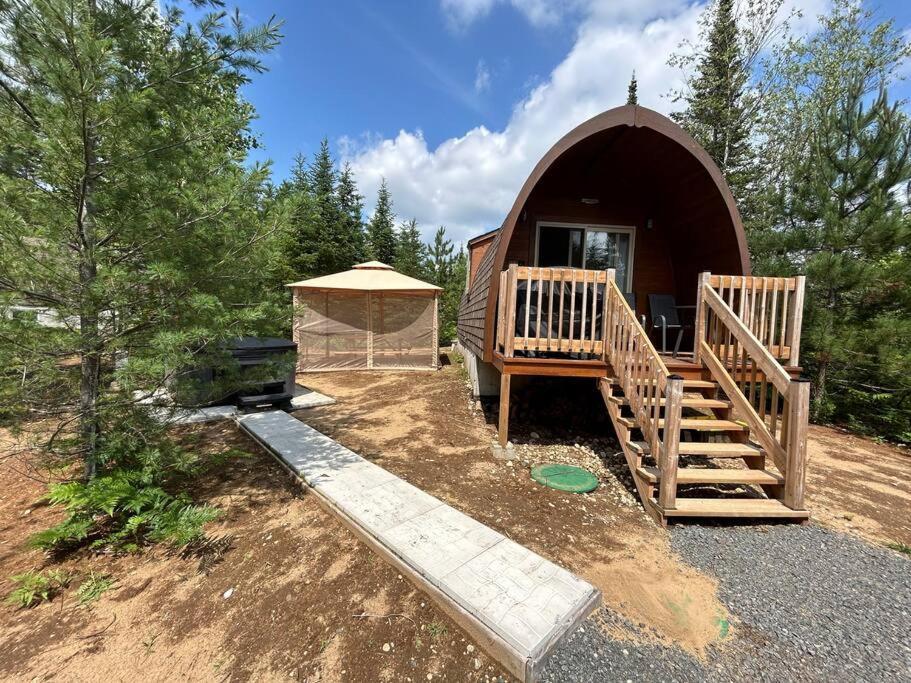 Chalet Alice A Louer Avec Spa Mauricie Сент-Алексис-де-Мон Экстерьер фото